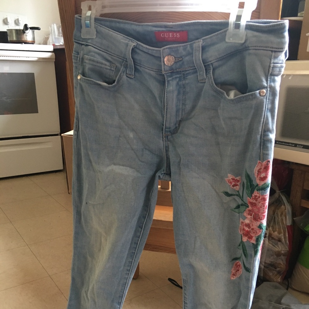 Embroidered guess jeans